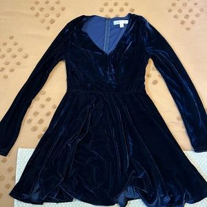 Blue velvet A line v-neck dress (originally from Simons) - size M
